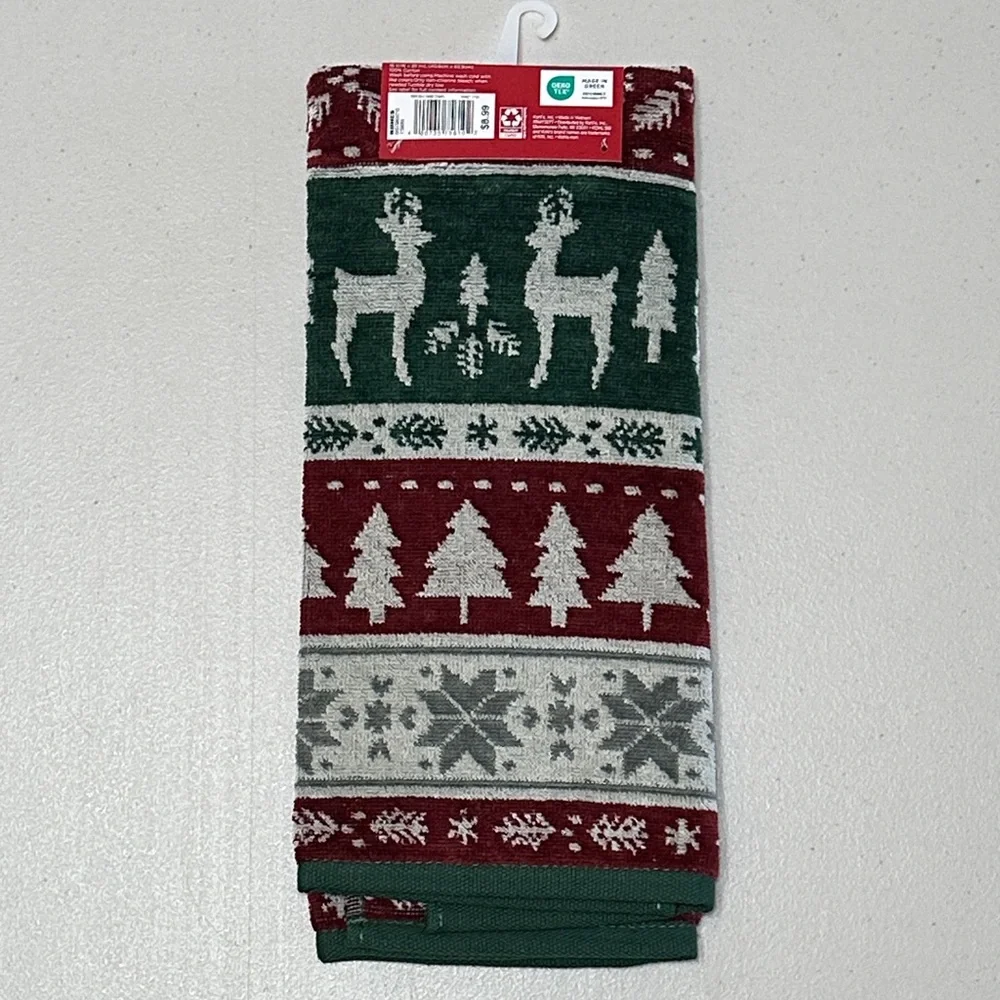 St. Nicholas Square Red and Green Hand Towels